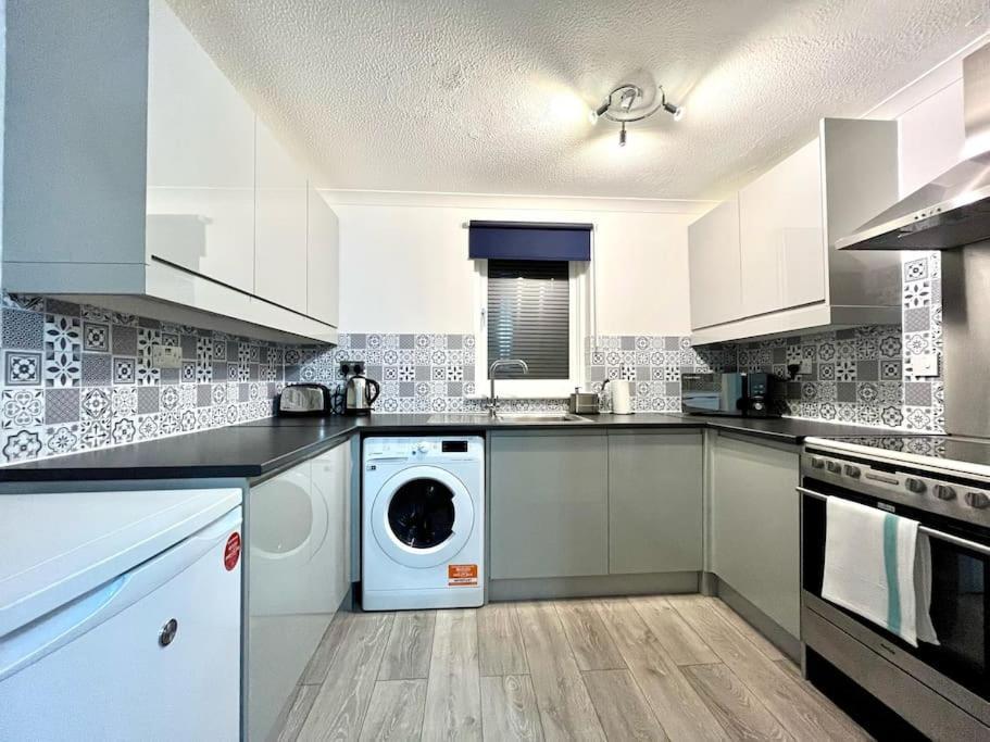 Fab Oxford City Centre Apartment Sleeps 6 With Exterior photo
